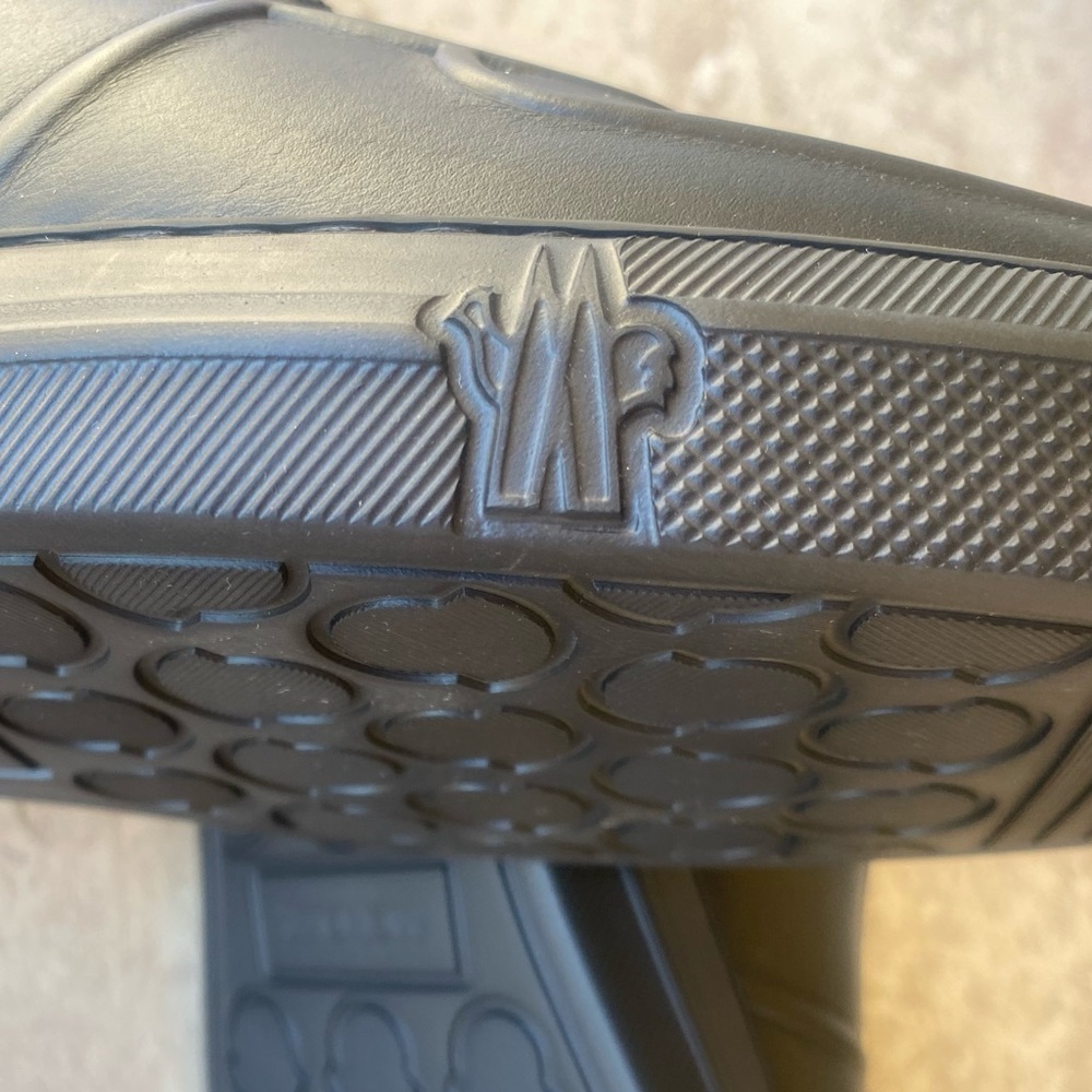 Moncler Neue York Black Leather Sneakers Men’s Size 43 US 10 Logo Italy‎ NFC New - Picture 15 of 16